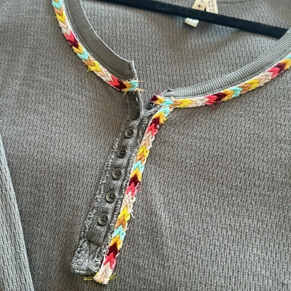 We The Free Rainbow Thermal Henley Long Sleeve Women's Size L, Dark Gray - Picture 4 of 12